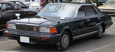 Автостекла Nissan Cedric 430 c установкой в Москве